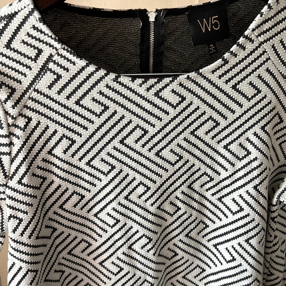 Geometric blouse - Picture 2 of 3
